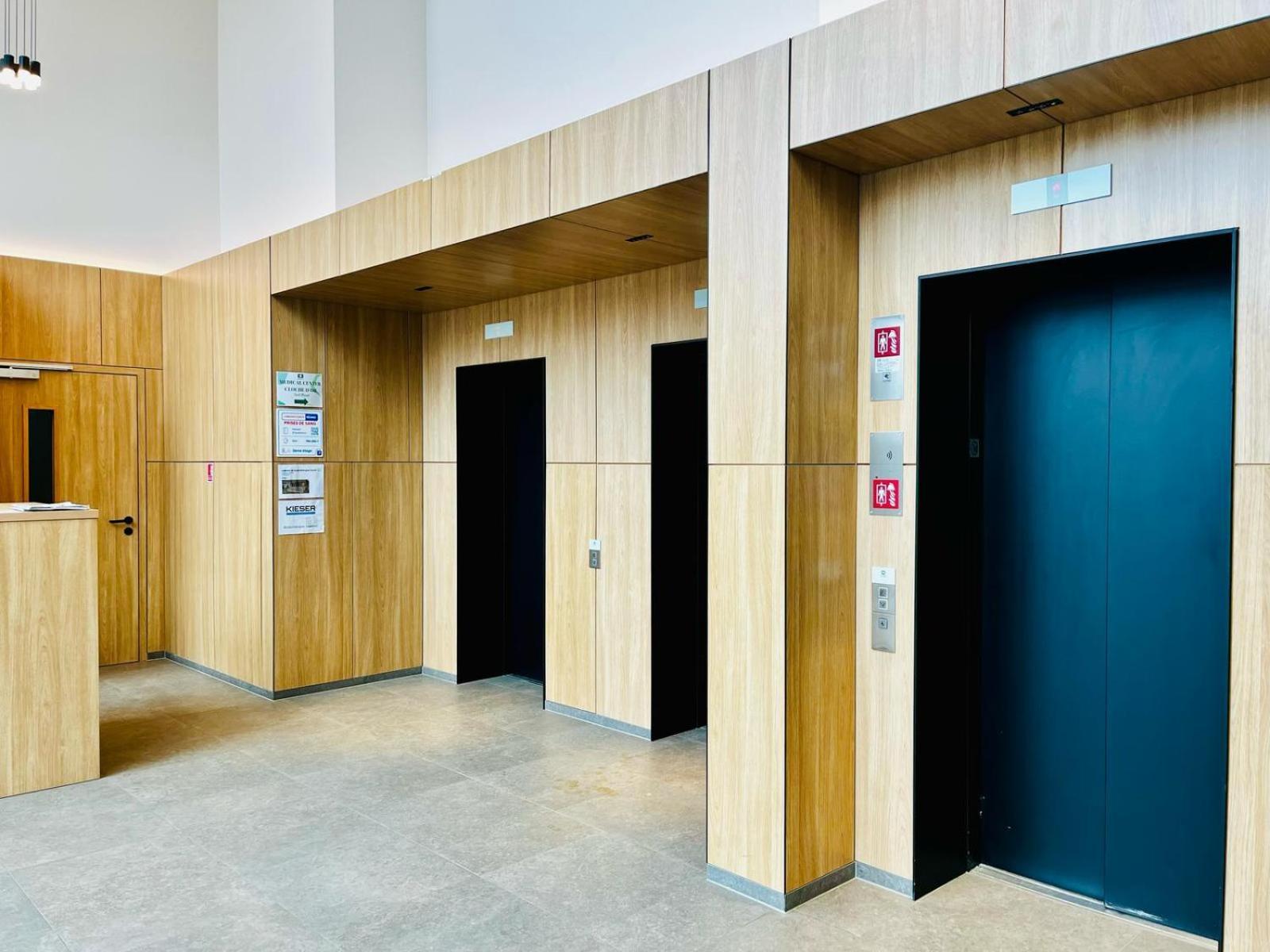 Elegant Escape Pool & Sauna Apartment Luxemburg